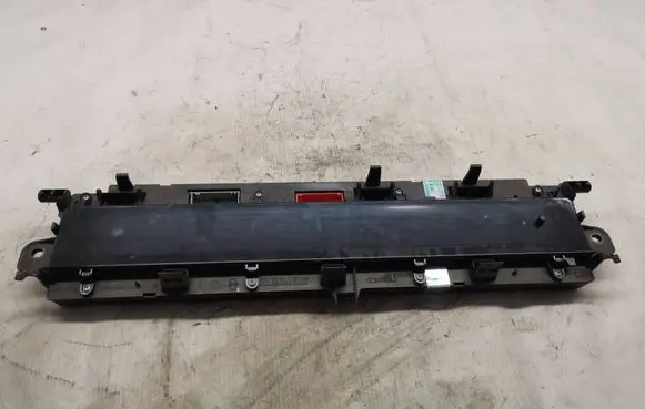 Speedometer (instrument cluster)