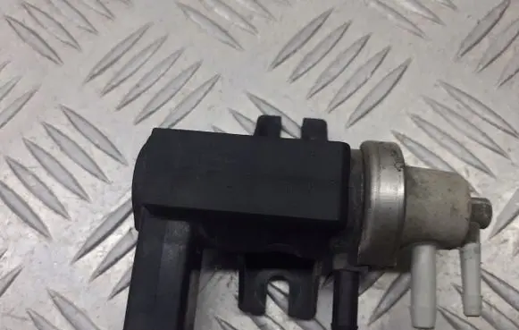 Skoda Octavia Mk1 (1U) Turbo solenoid valve 72290345