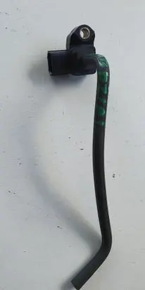 Honda CR-V Brake fluid reservoir filler cap with level sensor 