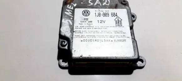 Volkswagen PASSAT B5 Airbag control unit/module 1j0909604 5wk4200