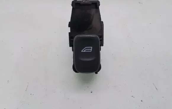 Volvo V70 Electric window control switch