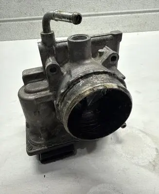 Mazda CX-5 Throttle valve SH01136B0