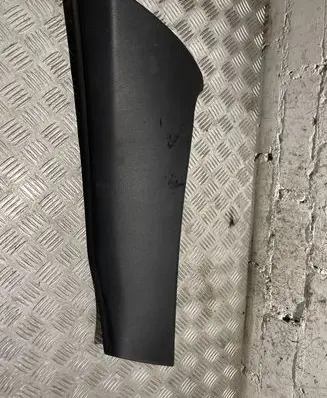 BMW X6 E71 (C) pillar trim 9113141