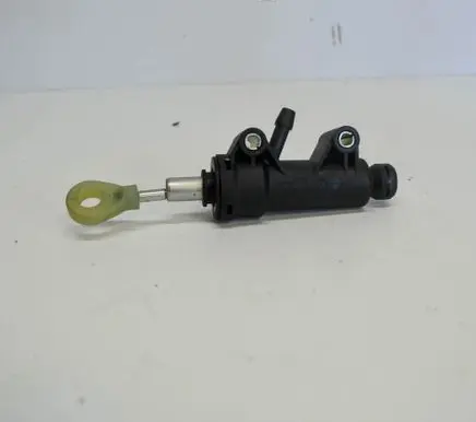 Clutch slave cylinder