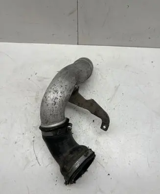 Volvo V40 Intercooler hose/pipe 31319795 UTC813043B