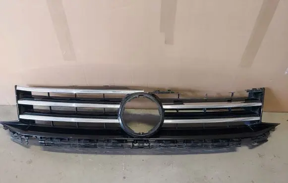 Volkswagen Caddy Front bumper upper radiator grill 2K5853653A