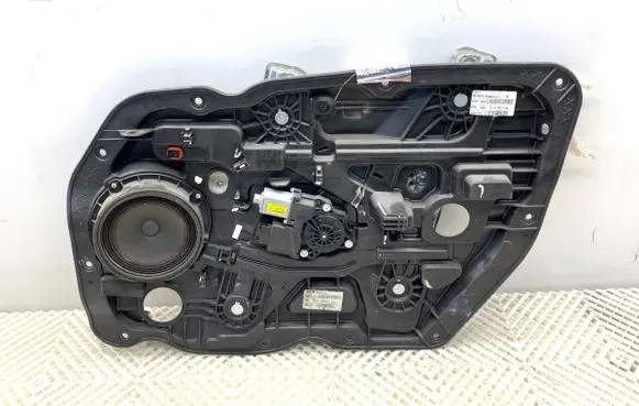 KIA Ceed Front door window regulator with motor 82460A2010