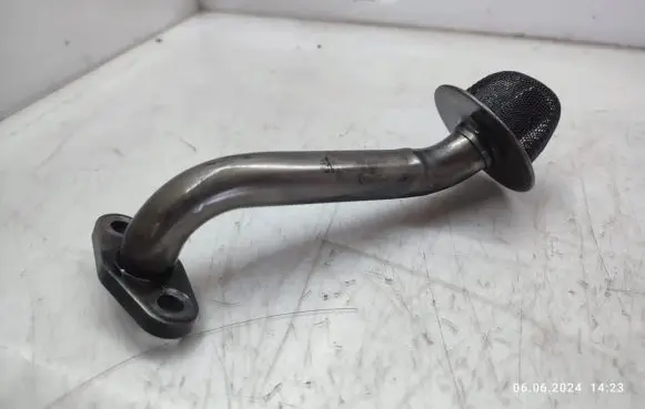Nissan X-Trail T30 Oil sump strainer pipe 