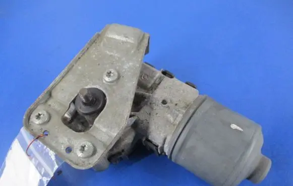 Mazda 3 I Front wiper linkage and motor 4M51-17508-AA
