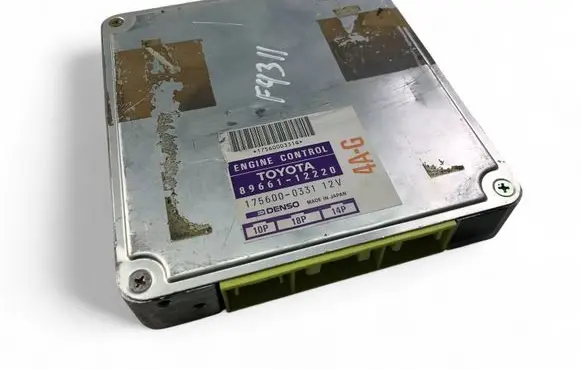 Toyota Corolla E10 Engine control unit/module ECU 8966112220