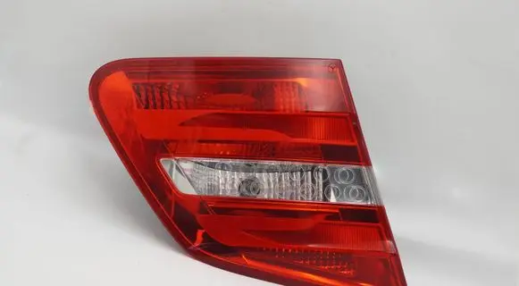 Mercedes-Benz B W246 W242 Tailgate rear/tail lights A2469066300 A2468200577