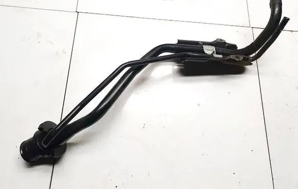 Fuel tank filler neck pipe