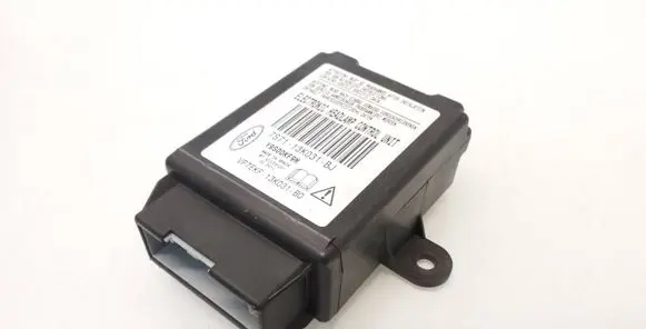 Ford Mondeo MK IV Light module LCM 7S7113K031BJ Y9S00KF9M VP7EKF13K031B0