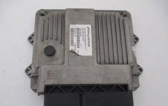 Fiat 500 Engine control unit/module 51818295