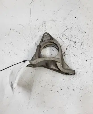 Nissan Qashqai Driveshaft support bearing bracket
