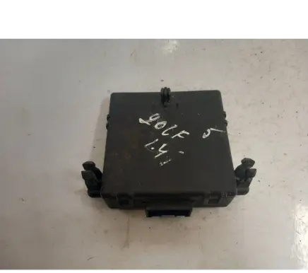 Volkswagen Golf V Gateway control module 1K0907530C 1K0907951
