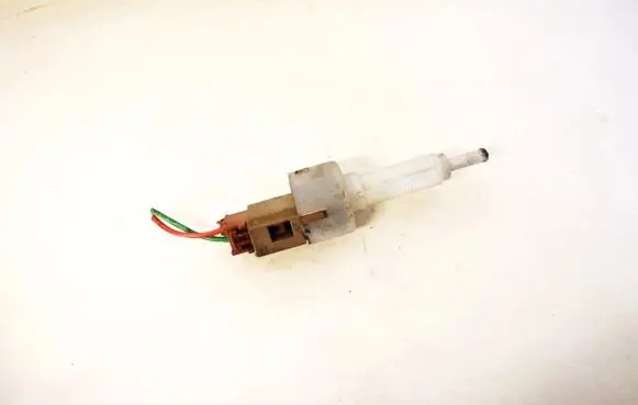 Iveco Daily 40.8 Brake pedal sensor switch b365