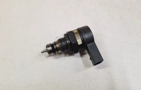 Fuel pressure sensor