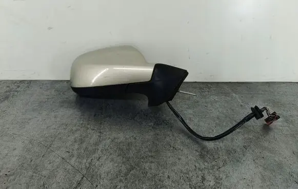 Peugeot 407 Front door electric wing mirror 