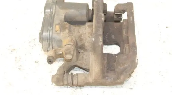 Honda HR-V Rear brake caliper