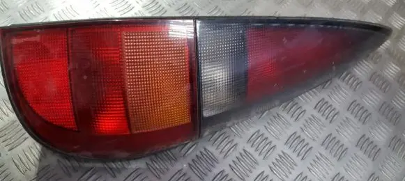 Renault Laguna I Rear/tail lights