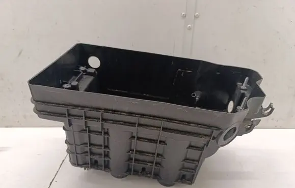 Battery box tray
