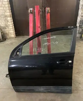 Nissan Qashqai Front door