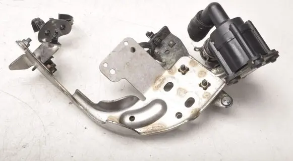 Volvo S90, V90 Water pump 31368143