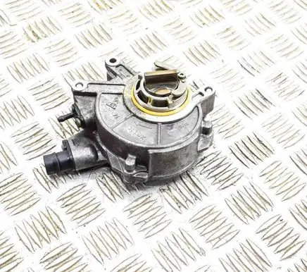 BMW 5 F10 F11 Vacuum pump 8605976