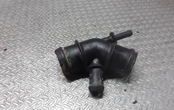 Volkswagen Golf IV Engine coolant pipe/hose