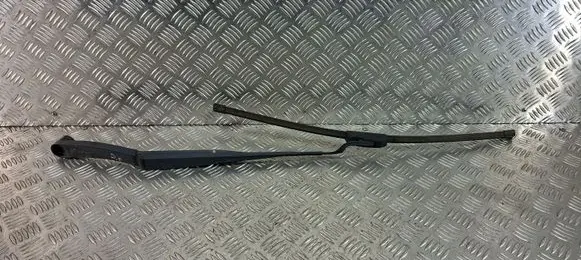 Hyundai i40 Windshield/front glass wiper blade 