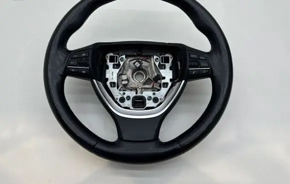 BMW 5 F10 F11 Steering wheel 6102240