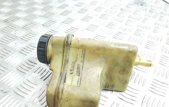 Power steering fluid tank/reservoir