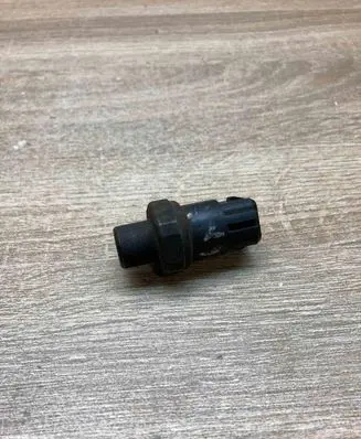 Audi A6 S6 C5 4B Air conditioning (A/C) pressure sensor 8D0959482A