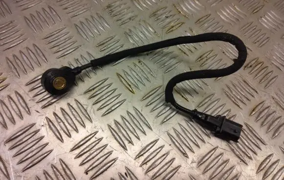 Alfa Romeo Stelvio Detonation knock sensor 