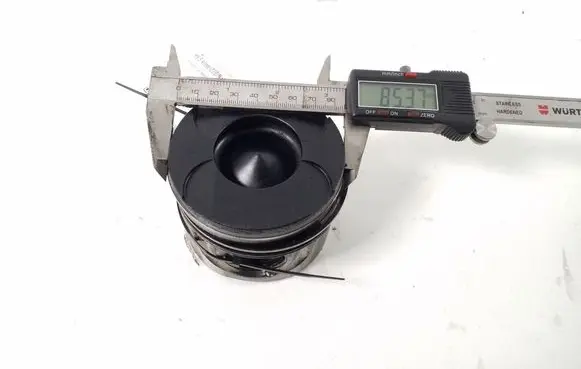 Mercedes-Benz S W220 Piston with connecting rod 