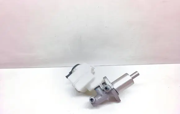 BMW X5 E70 Master brake cylinder 6771718