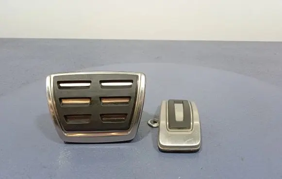 Volkswagen PASSAT B7 USA Accelerator throttle pedal 5Q1721647A