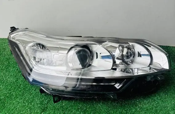 Citroen C5 Headlight/headlamp 9674869880 89905354