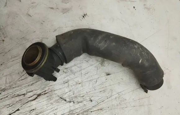 BMW X1 E84 Air intake hose/pipe 21S4C