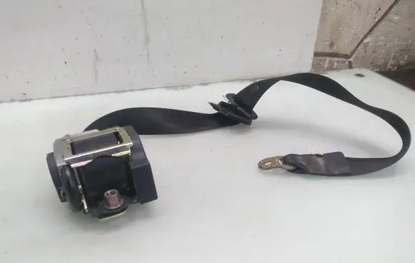 Skoda Superb B5 (3U) Front seatbelt