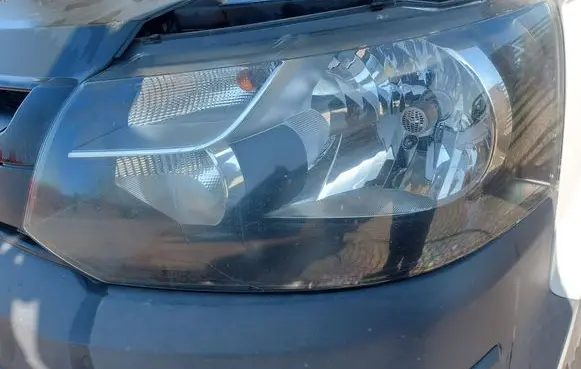 Volkswagen Transporter - Caravelle T5 Headlight/headlamp 