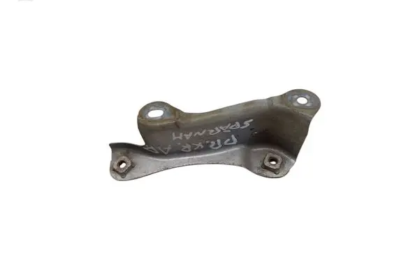 Lexus IS 220D-250-350 Fender mounting bracket