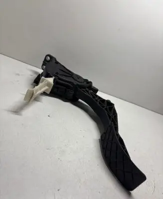 Volkswagen Golf IV Accelerator throttle pedal 6Q1721503B
