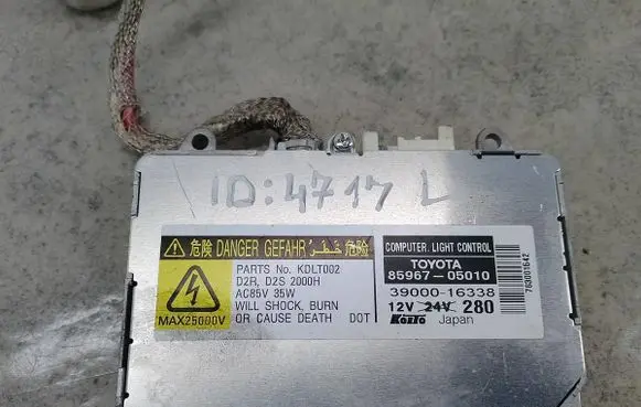 Toyota Avensis T250 Xenon control unit/module 