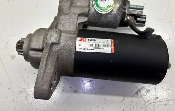 Skoda Octavia Mk2 (1Z) Starter motor S0090