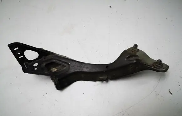 Audi A6 S6 C7 4G Fender mounting bracket 4G0821136A