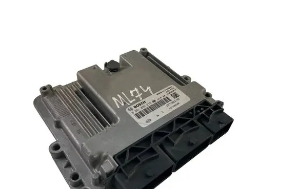 Renault Clio IV Engine control unit/module 237106319R 0281032215
