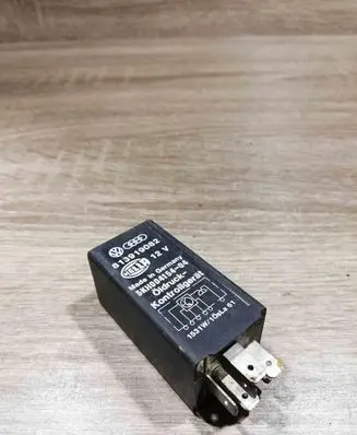Audi 80 90 B3 Other relay 813919082 5KH00415404