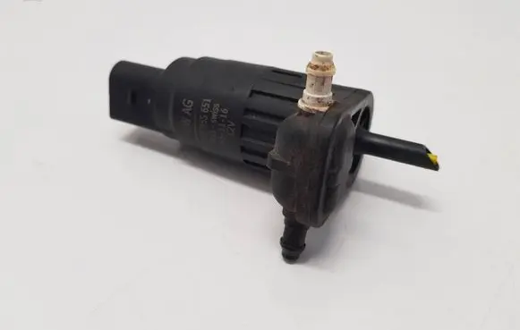 Volkswagen Polo V 6R Windscreen/windshield washer pump 1K6955651